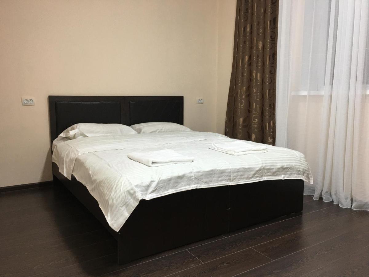 Adi Hotel ビシュケク エクステリア 写真