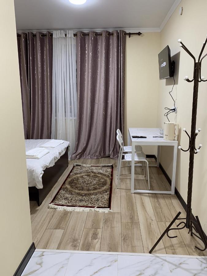 Adi Hotel ビシュケク エクステリア 写真